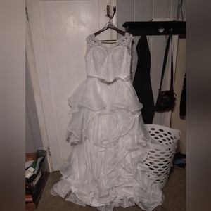 XL white wedding dress